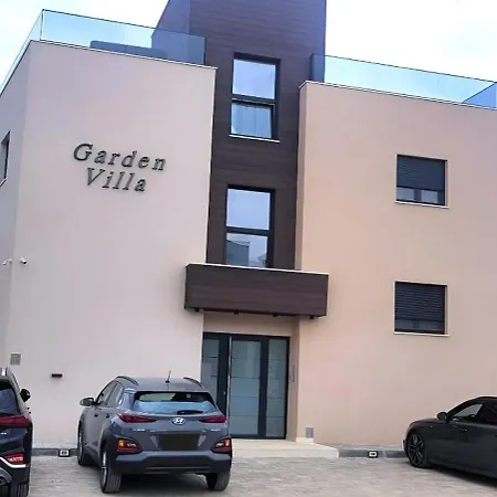 With Jacuzzi, Tavern And Shared Pool * Sveti Filip i Jakov