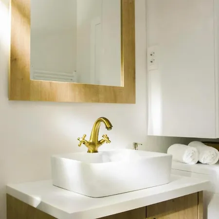 Lejlighed With Jacuzzi, Tavern And Shared Pool