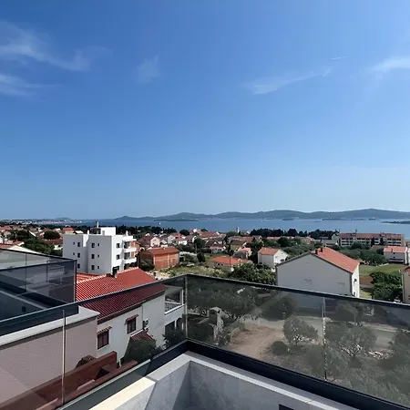 Lejlighed With Jacuzzi, Tavern And Shared Pool Sveti Filip i Jakov